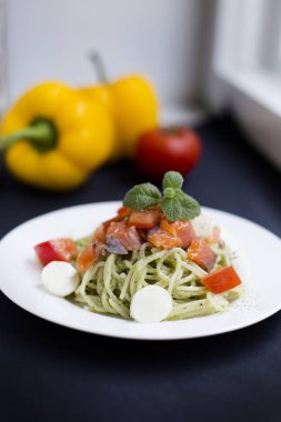 Makarna ile Somon nd mozarella