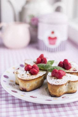 Çilek ile yararlı muffins