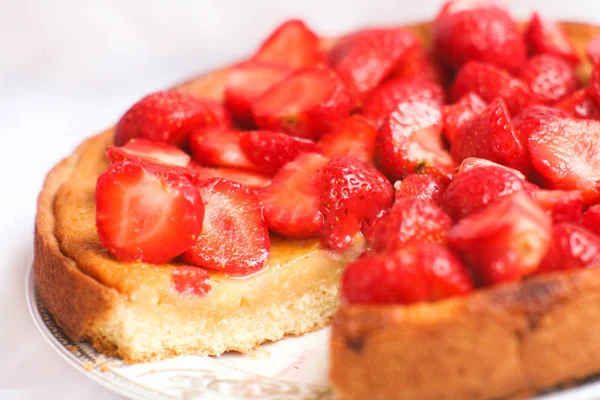 Pie Strawberries Marzipan — Stock Photo, Image