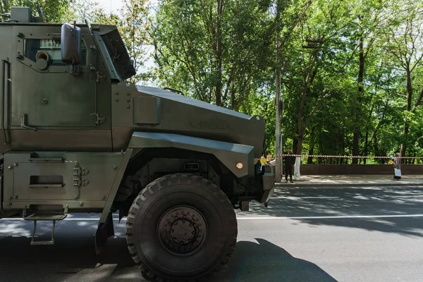 Rostov-on-Don / Russia - May 2018: Parade of real military equipment and soldiers in the streets of the city in honor of victory — Stock Photo, Image