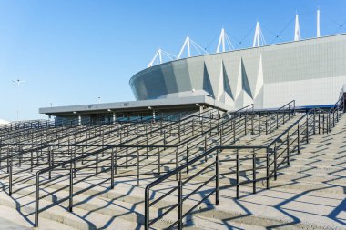 Rostov-on-Don / Rusya - Mayıs 2018: Rostov Arena inşa özellikle Dünya Kupası 2018 için yeni stadyum çevresinde turistlerin ve futbol hayranları karşılamak hazırdır