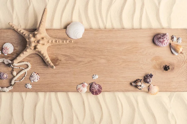 Summer Travel Template Seashells Wooden Pier Light Sand — Stock Photo, Image