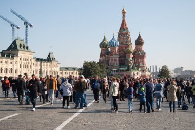 Eylül 2917, Moskova, Rusya Federasyonu. Bir diğer insanlarla Kızıl Meydan
