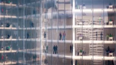 İş Merkezi yakınlarındaki uçak sinek