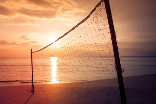 Волейбол Нетто Пляжі Видом Прекрасний Вид Море Захід Сонця Світло — стокове фото
