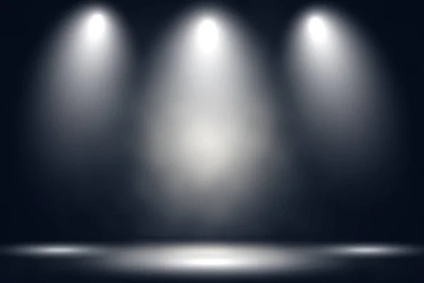 Weiße Bühne Mit Spotbeleuchtung Und Nebel Vor Schwarzem Hintergrund — Stockfoto