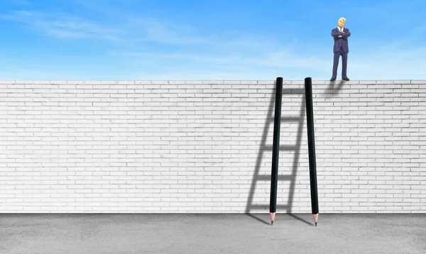 Business Career Crescimento Sucesso Conceito Empresário Subir Escada Lápis Ficar — Fotografia de Stock