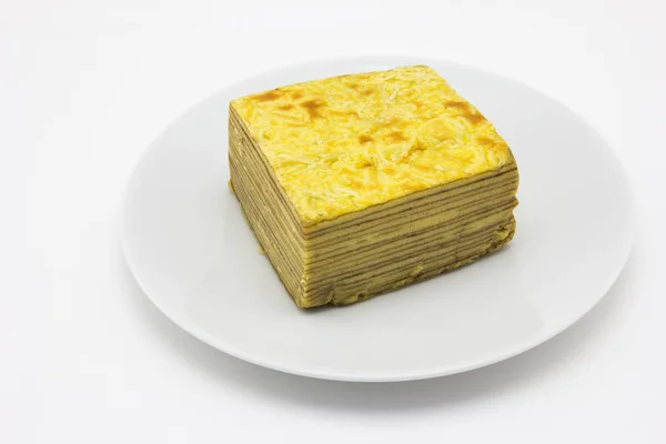 Tort warstwowy na talerzu — Zdjęcie stockowe