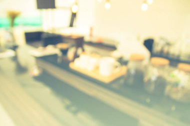 Restoranda bulanık ışık