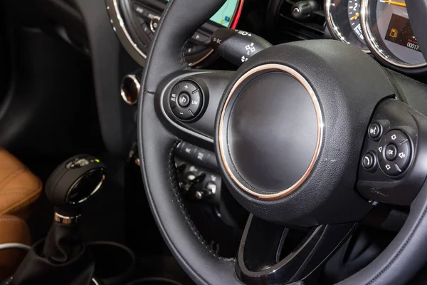 Car Interior - steering wheel — Stock Photo, Image