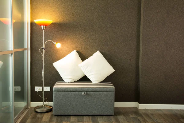 Obývací pokoj s lampou — Stock fotografie