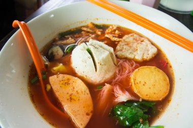 Pirinç şehriye kadar kapatın