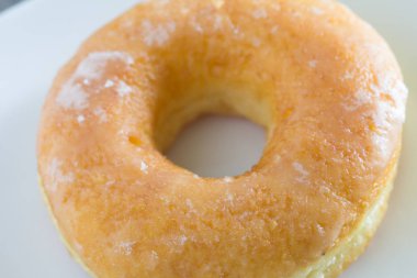 Plaka üzerinde leziz poğaça