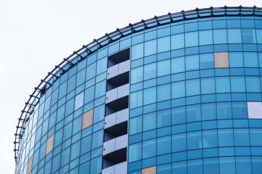 cam yüksek katlı ofis binası mimari