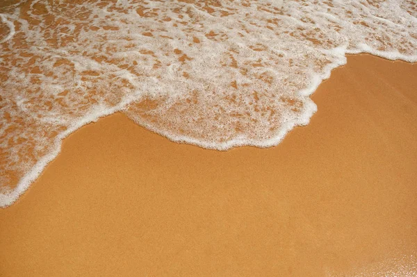 Olas y arena de mar textura de playa — Foto de Stock