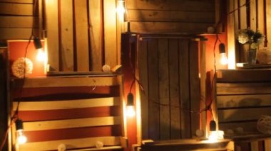 Noel dekor kutuları ve ampulleri