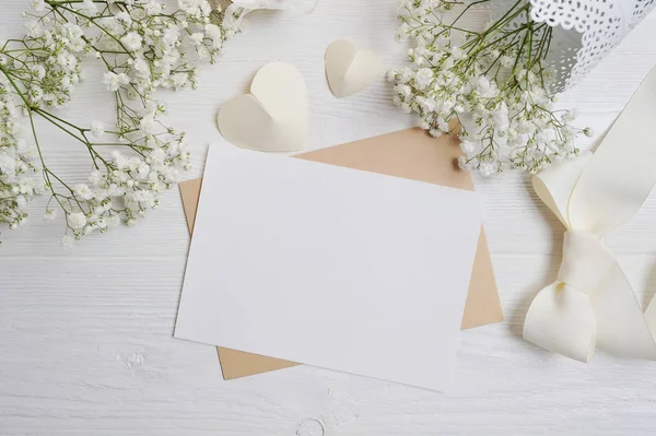 Mockup Letter with a calligraphic pen greeting card for St. Valentines Day in rustic style with place for your text, Flat lay, top view photo mock up — Stock Photo, Image