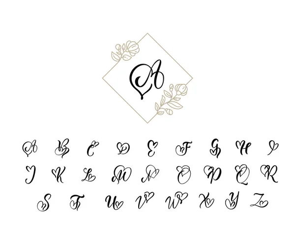 Handskrivet hjärta kalligrafi monogram alfabet. Valentine Cursive typsnitt med blomstrar hjärta typsnitt. Söta, isolerade brev. För vykort eller affisch dekorativ grafisk design — Stock vektor