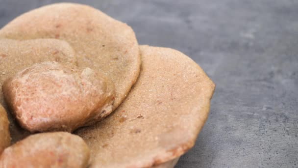 Традиційний Запечений Хліб Старовинній Класичній Пекарні Ретро Стилем Запах Пар — стокове відео