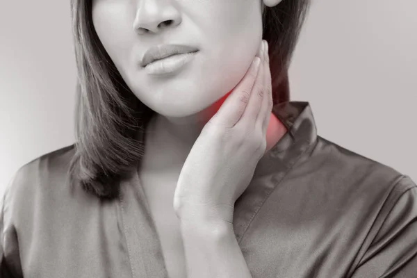 Femal having neckache — Stock Photo, Image