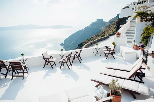 Pohled Ostrova Santorini Židle Lehátka — Stock fotografie