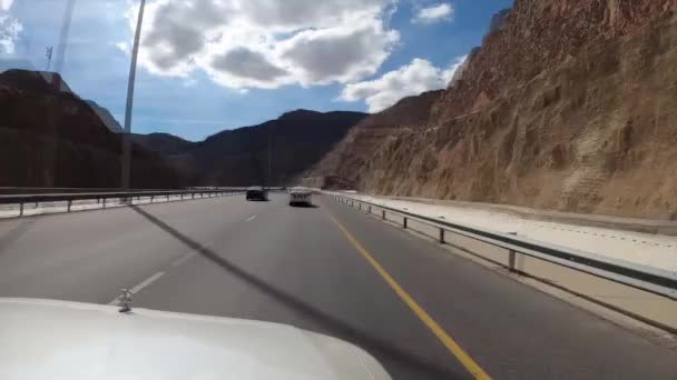 Rijden Muscat Naar Amarat Weg Een Zonnige Bewolkte Dag Met — Stockvideo