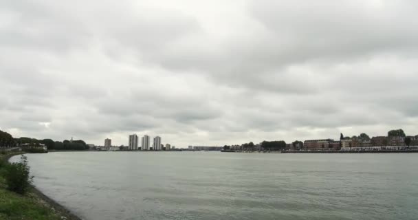 Canal River Pohled Rotterdam Nizozemsko Iconic Bridge Úžasné Scény Lodě — Stock video