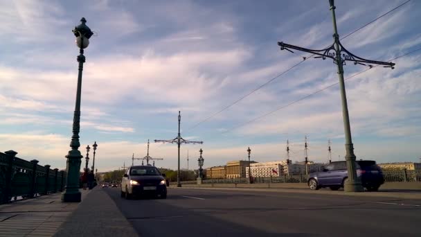 San Pietroburgo Russia Ponte Troitsky Quarantena Traffico Sul Ponte Trinity — Video Stock