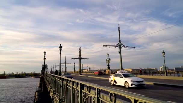 Saint Petersburg Russia Troitsky Bridge Quarantine Traffic Trinity Bridge Day — Stock Video