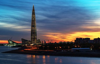 Saint Petersburg, Rusya. Rusya 'nın Saint Petersburg Lakhta merkezindeki en yüksek kulesi. 