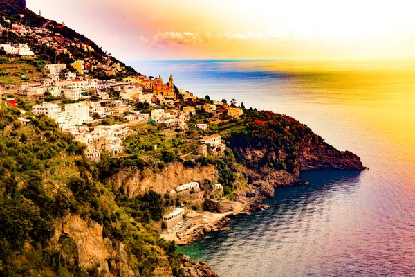 Positano, Amalfi Coast, Campania, Sorrento, Italy. Fantastik View of the town and the seaside in a summer sunset. — Stock Photo, Image