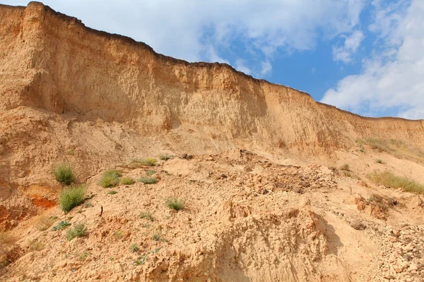 Kırmızı kil uçurum rock