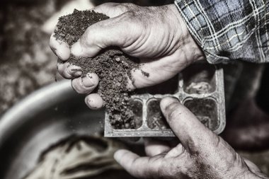 Toprak holding çiftçi kontrolden
