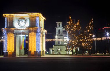 Büyük ulusal montaj Meydanı, yeni yıl süslemeleri ile merkezi kare sermaye Moldova Chisinau
