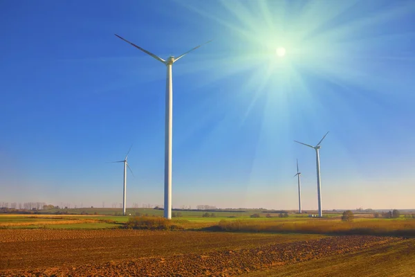 Blue Sky Sun Shining Wind Energy Mills — Stock Photo, Image