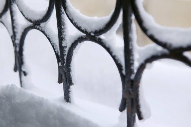 pencere rendeleyin üzerinde kar