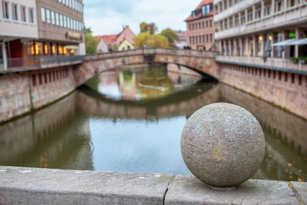 Steinarchitektur Auf Der Brücke — Stockfoto