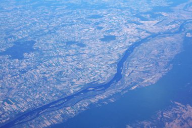tarlaların ve nehrin hava haritası 