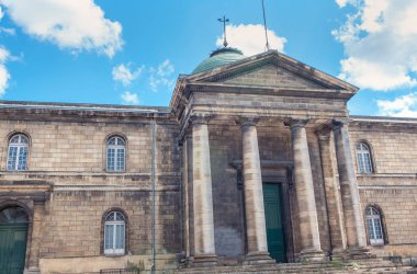 Bordeaux 'daki Place de la Republique' in mimarisi 
