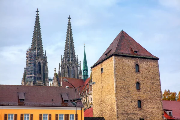 Spire Peter Cathedral Regensburg Alemanha — Fotografia de Stock
