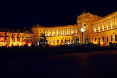 Geceleri Hofburg İmparatorluk Sarayı 
