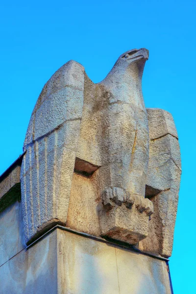 Figure Eagle Carved Stone — Stock Photo, Image