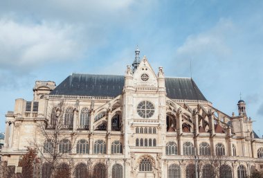 Paris 'teki Aziz Eustache Katolik Kilisesi 