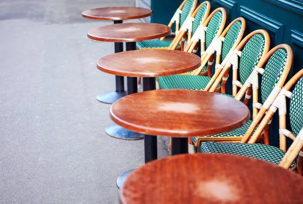 Cadeiras Confortáveis Café Parisiense — Fotografia de Stock