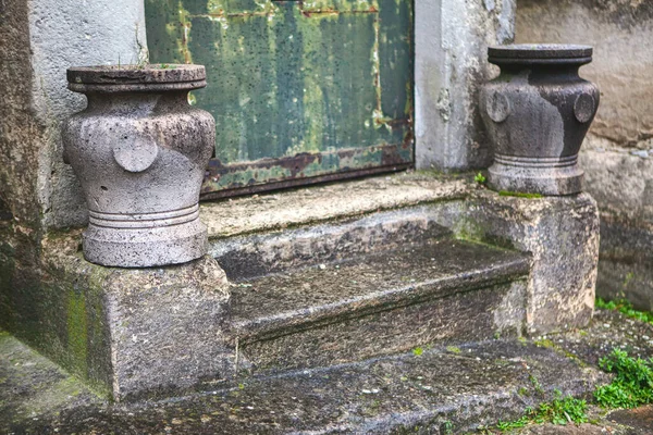 Crypt Stairs Decorated Stone Vaze — Stock Photo, Image