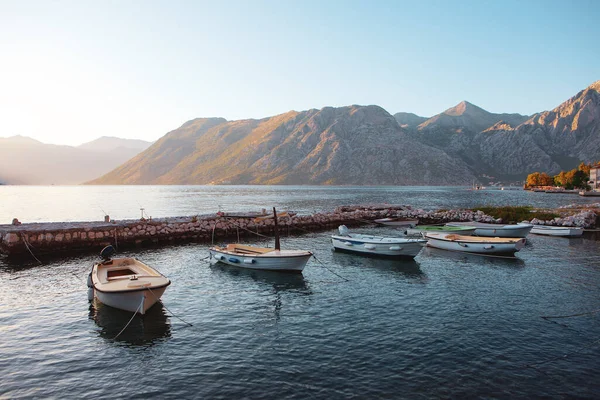 Boote Hafen Von Kotor Bay Morgen — Stockfoto