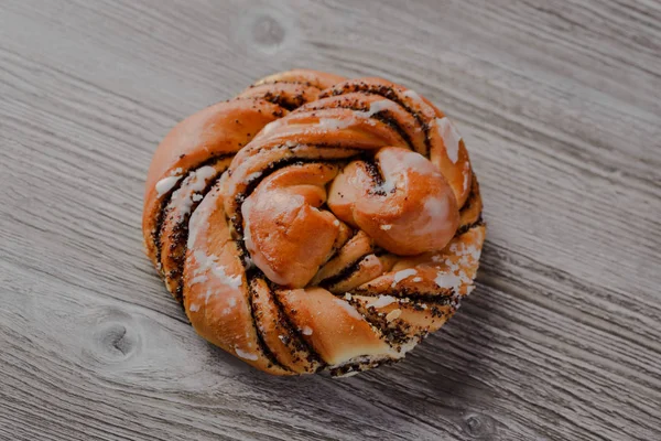 Sweet Roll Poppy Seeds Bun Poppy Seeds — Stock Photo, Image