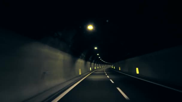 Tunnel drive i mörk tunnel — Stockvideo