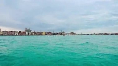 Venedik Hyperlapse su trafik. Vaporetto teknede Cmera. 4k