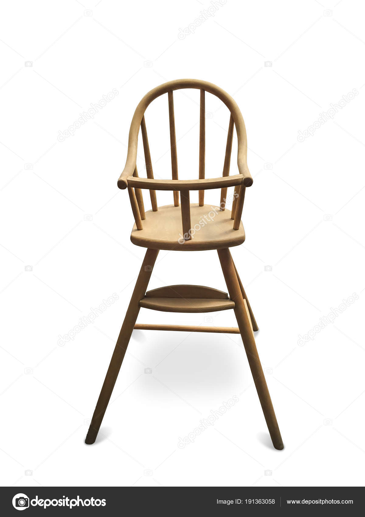 Seggiolone bambini bambini legno che alimentano seggiolone isolato ... Seggioloni per bambini in legno